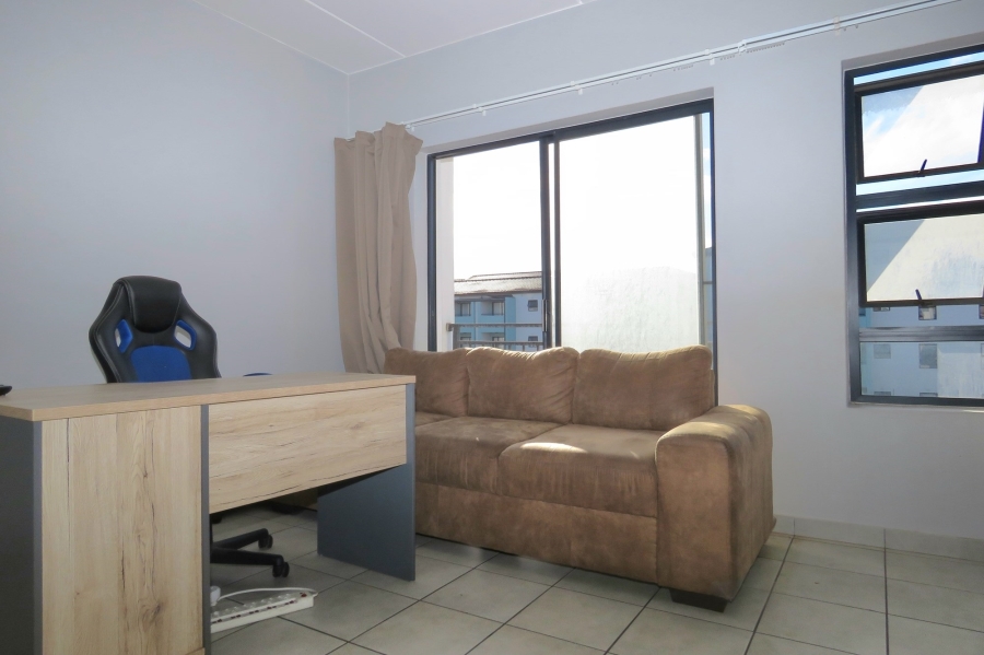 To Let 2 Bedroom Property for Rent in Parklands Western Cape